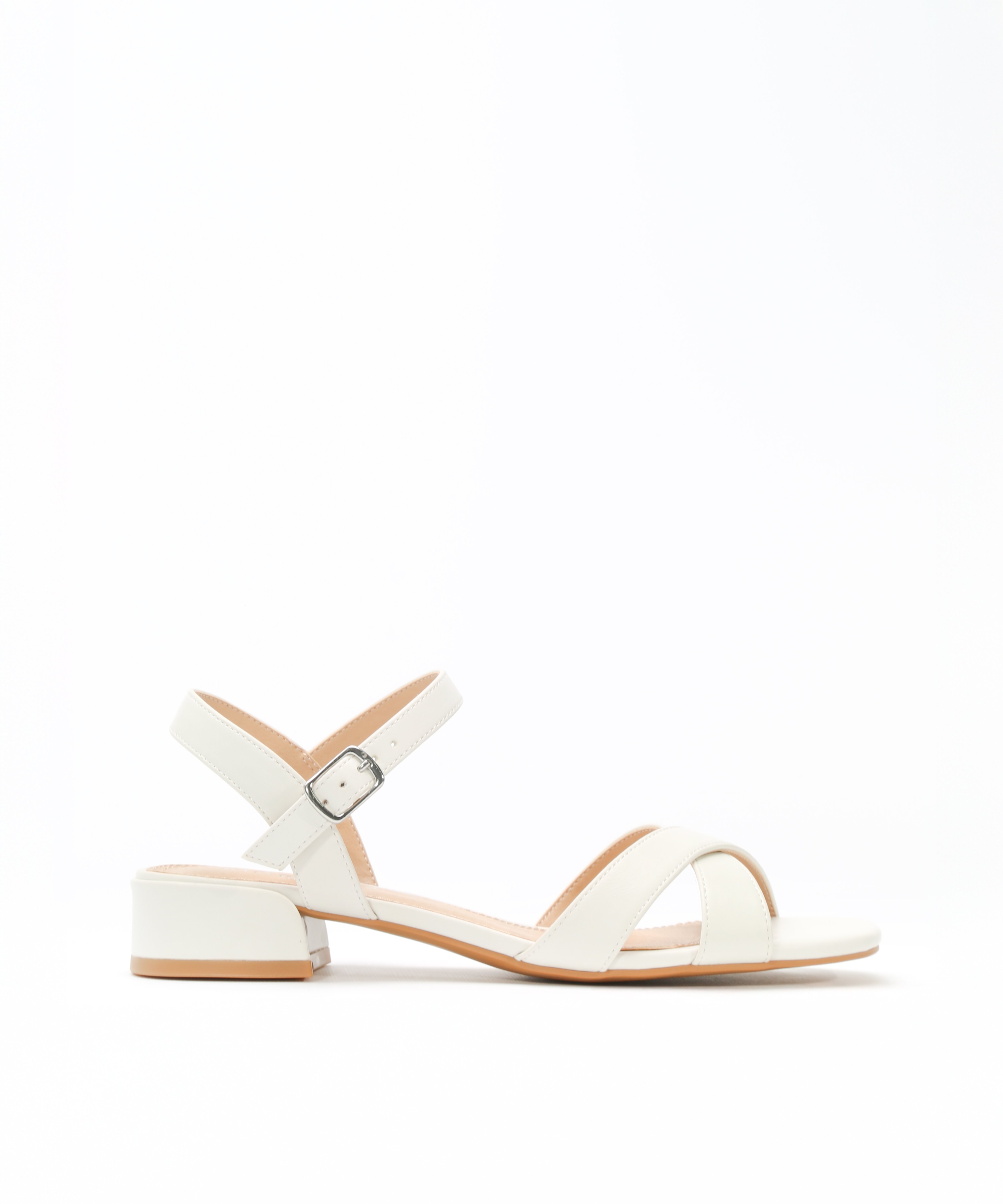 Sandalias tacón bajo